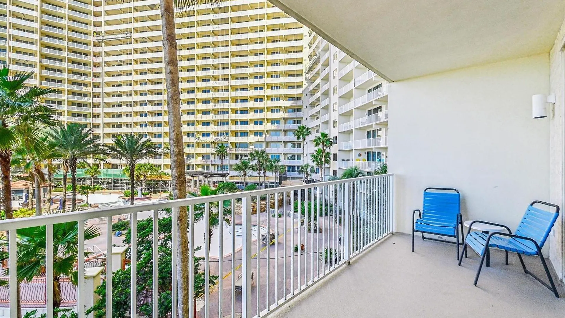 Apartment Shores Of Panama 325 - 3Rd Floor, Updated, Free Fun! Sleeps 6, Condo Panama City Beach United States
